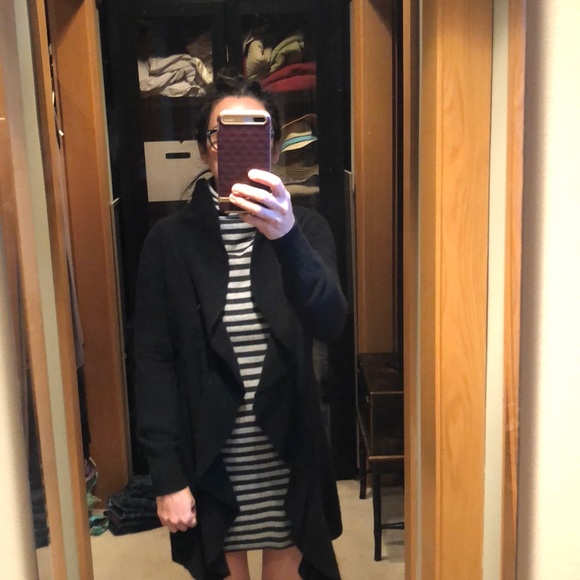 EUC 💯 cashmere cardigan jacket - Picture 3 of 4